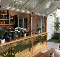 Oscars Hotel and Cafe Bar - Melbourne Tourism