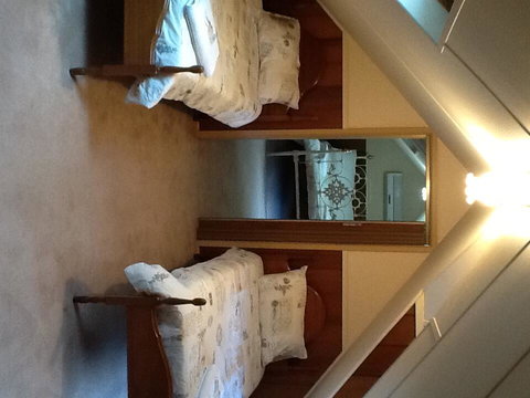 Overnewton Castle - Melbourne Tourism 3