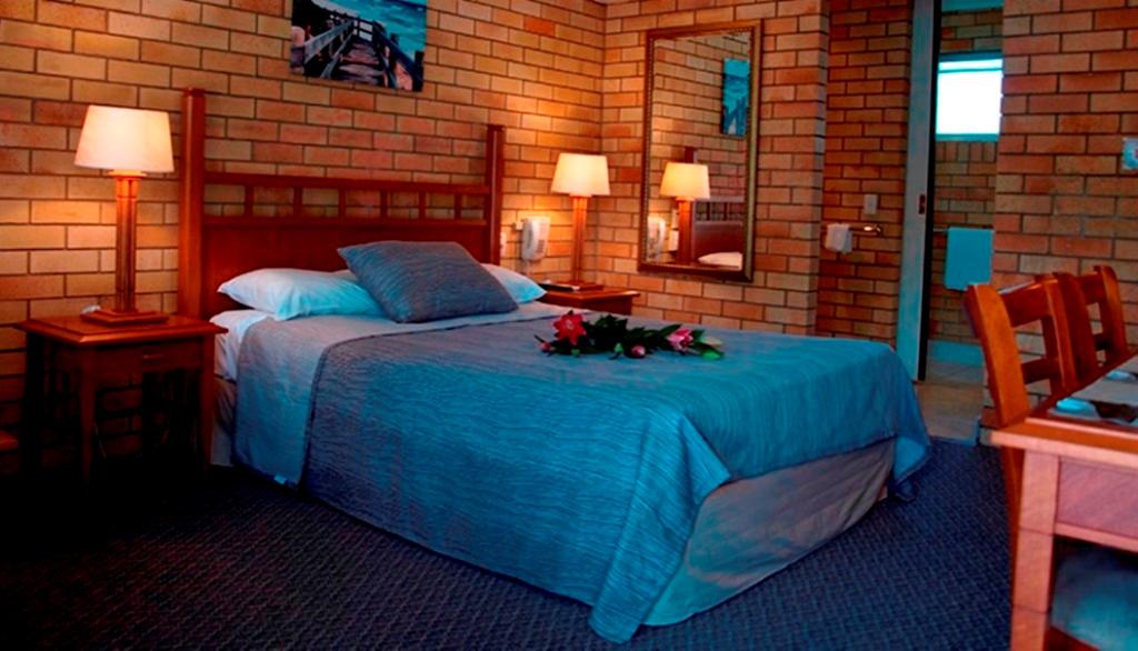 Pacific Paradise QLD Melbourne Tourism