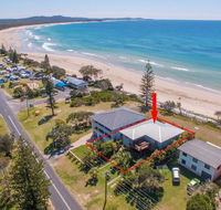 Pacifica 2 - Opposite the beach at Brooms Head - Melbourne Tourism