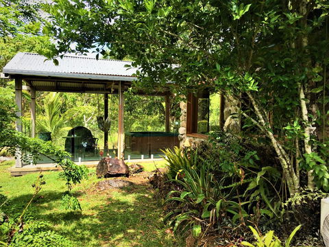 Palm Grove Rainforest Retreat - Melbourne Tourism 3