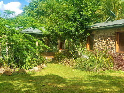 Palm Grove Rainforest Retreat - Melbourne Tourism 0