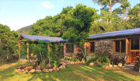 Palm Grove Rainforest Retreat - Melbourne Tourism 1