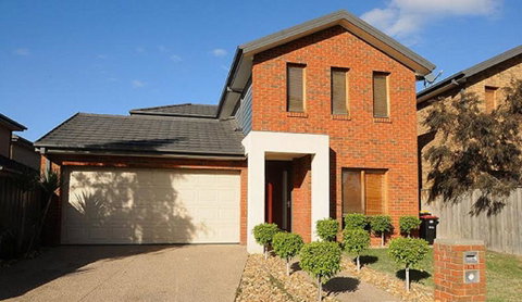 Pampas Grass Homestay A - Melbourne Tourism 0