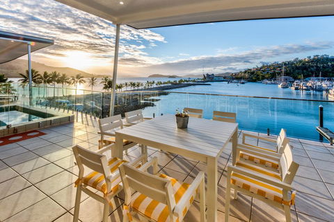 Pavillions Penthouse 25 - 4 Bedroom Luxury Ocean View Hamilton Island - Melbourne Tourism 2