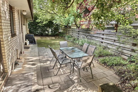 Peace Retreat Bright - Melbourne Tourism 3