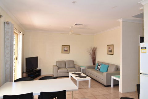 Pelican's Nest - Melbourne Tourism 2