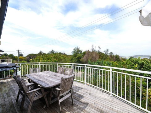 Pet Friendly - Barnacle - Melbourne Tourism 1