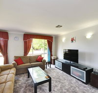 Pet Friendly - Family Holiday Home - Pets Welcome - Melbourne Tourism