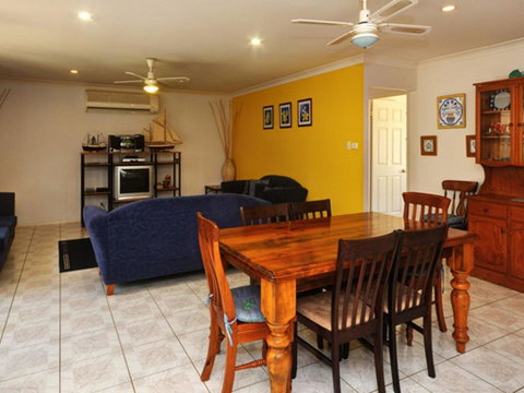 Pet Friendly - SeaWest - Melbourne Tourism 1