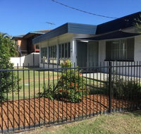 Pet Friendly home walking distance to Surf Beach - North St Woorim - Melbourne Tourism