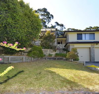 Pet Friendly Lentara St 10 - Fingal Bay - Melbourne Tourism