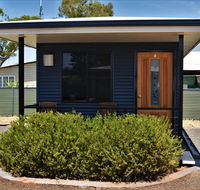Pick A Box Motel - Melbourne Tourism