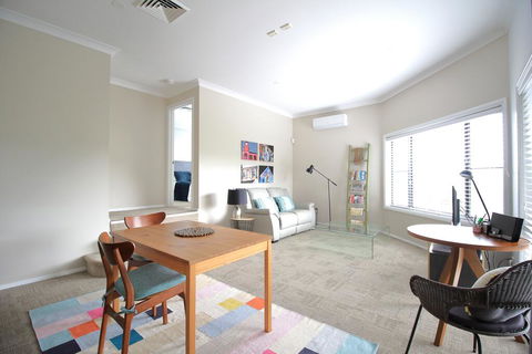 Picton Garden Apartment - Melbourne Tourism 3