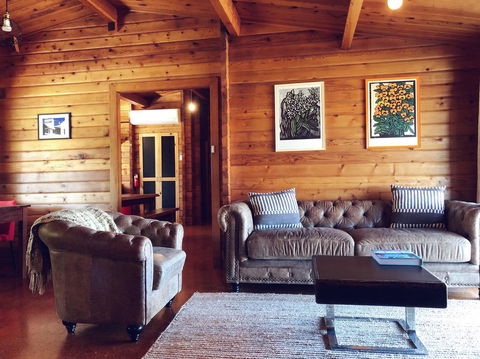 Pieter Van Gent Winery & Vineyard - Melbourne Tourism 2