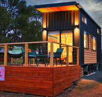 Pink Lake Tiny House - Melbourne Tourism