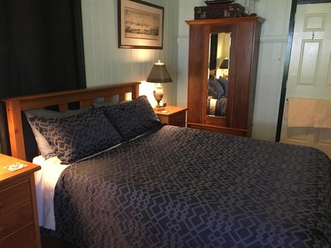 Pitstop Lodge Guesthouse B&B - Melbourne Tourism 1