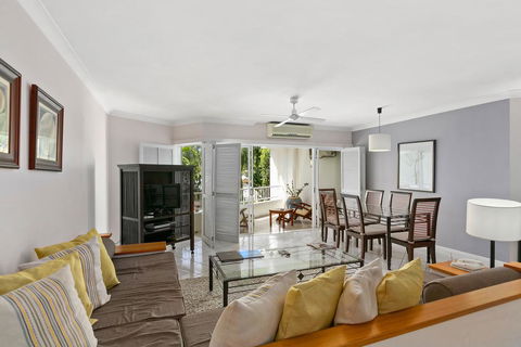 Poolside Apt. In Alamanda Beachfront Resort (67) - Melbourne Tourism 3