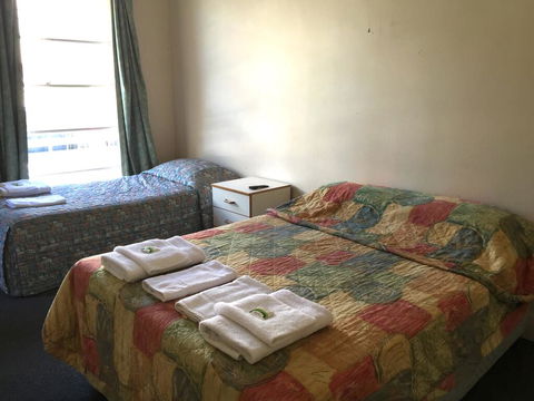 Port Macquarie Hotel - Melbourne Tourism 3