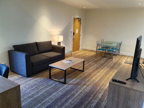 Porter's Plainland Hotel - Melbourne Tourism 2