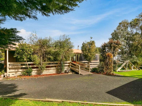 Powlett Place - Melbourne Tourism 0