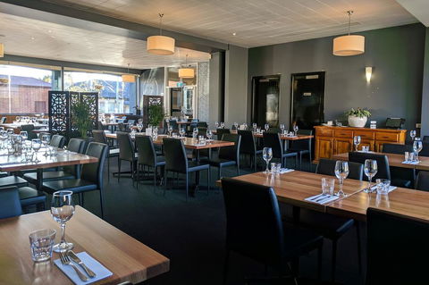 Prince Of Wales Hotel - Melbourne Tourism 1