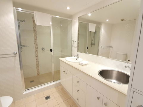 Princess Palm On The Beach - Melbourne Tourism 3