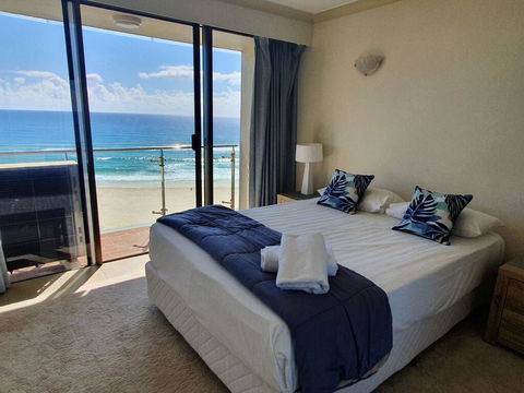 Princess Palm On The Beach - Melbourne Tourism 1