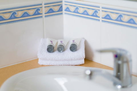 Prom Gate Getaway - Melbourne Tourism 2