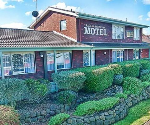 Raglan Motor Inn - Melbourne Tourism 0