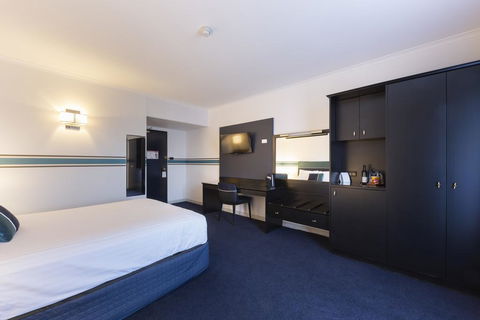 Ramada Diplomat Canberra - Melbourne Tourism 2