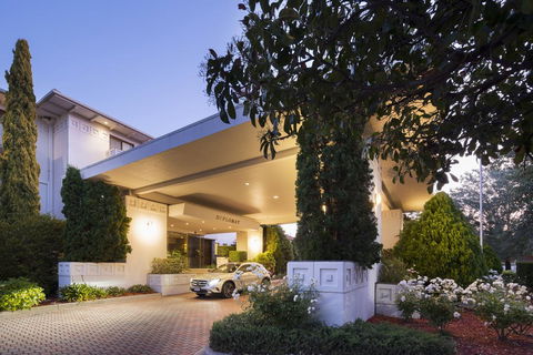 Ramada Diplomat Canberra - Melbourne Tourism 0