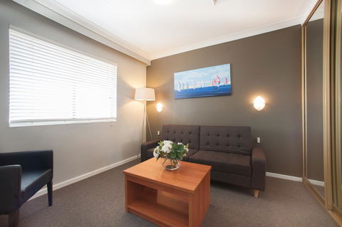 Ramada Hotel & Suites By Wyndham Cabramatta - Melbourne Tourism 1