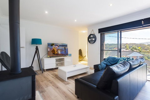 Randall Family Retreat, 22B Randall Drive - Melbourne Tourism 0