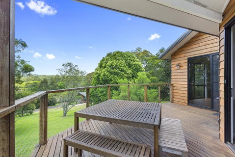 Ravensbourne Escape- Rose Alyce - Melbourne Tourism 3