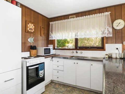 Raymond Cottage - Melbourne Tourism 1