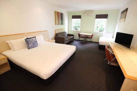 Red Bridge Motor Inn - Melbourne Tourism 0