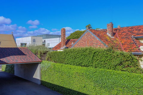 Redwood Manor Motel Apartments - Melbourne Tourism 3