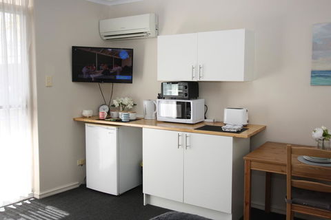 Resort Serviced Apartments - Mandurah - Melbourne Tourism 3
