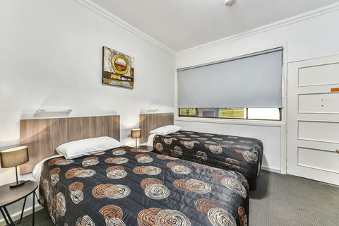 Rest Motels - Melbourne Tourism 0