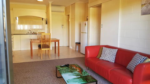 Rise N' Shine - Min Stay 4 Nights - Melbourne Tourism 2