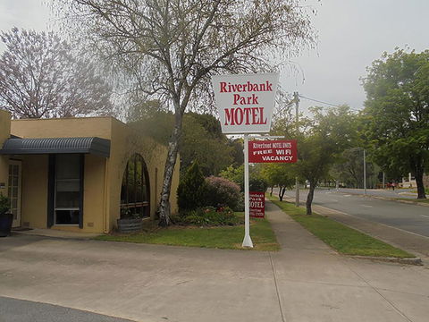 Riverbank Park MOTEL - Melbourne Tourism 0