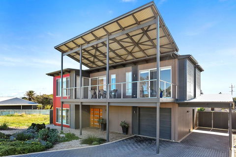 RiverSea Goolwa Beachhouse - WiFi - Pet-Friendly - Melbourne Tourism 0