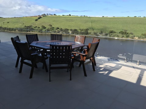 Riverview Heights - Melbourne Tourism 3