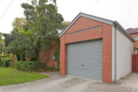 Rose Cottage - Historic Luxury - Melbourne Tourism 1
