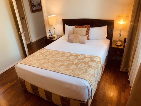 Royal Albert Hotel - Melbourne Tourism 2