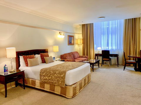 Royal Albert Hotel - Melbourne Tourism 1