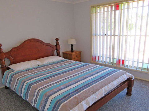 Salamander Way', 99a Salamander Way - Fantastic Duplex Close To Horizons Golf Resort - Melbourne Tourism 3