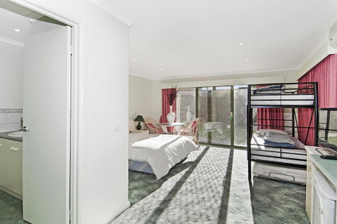 Sand And Foam - Melbourne Tourism 3