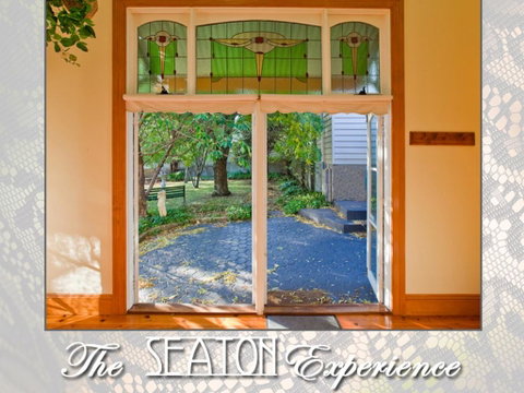 Seaton On Spence - Old World Charm With Modern Living - Melbourne Tourism 3